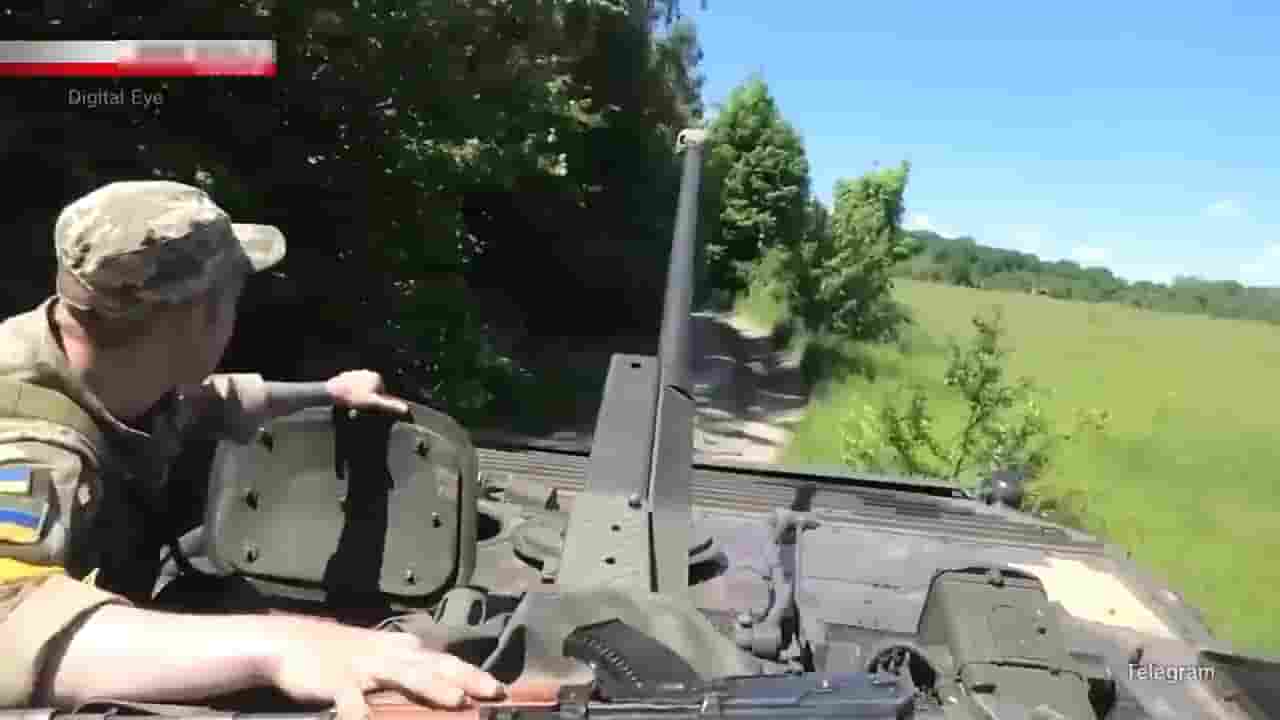 NHK纪录片《乌克兰:卫星下的新式战争 Ukraine: The New Satellite War 2022》全1集 英语中字 720P高清网盘下载